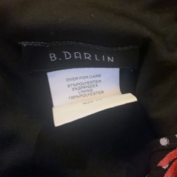 Red dress - Picture 2 of 2